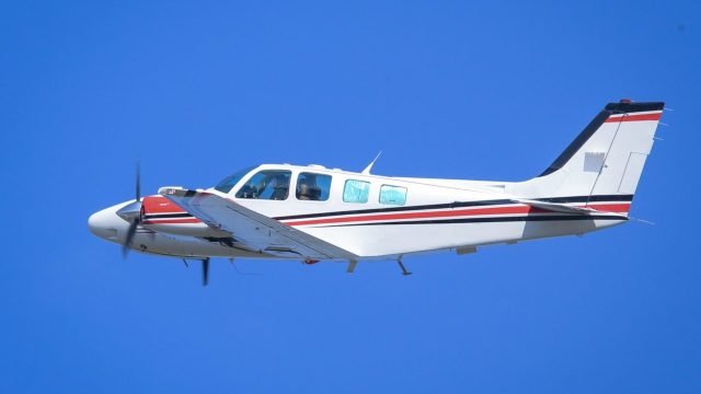 BEECHCRAFT BARON B58 1999