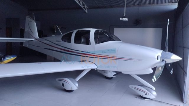 VANS AIRCRAFT RV10 2014 FLYER