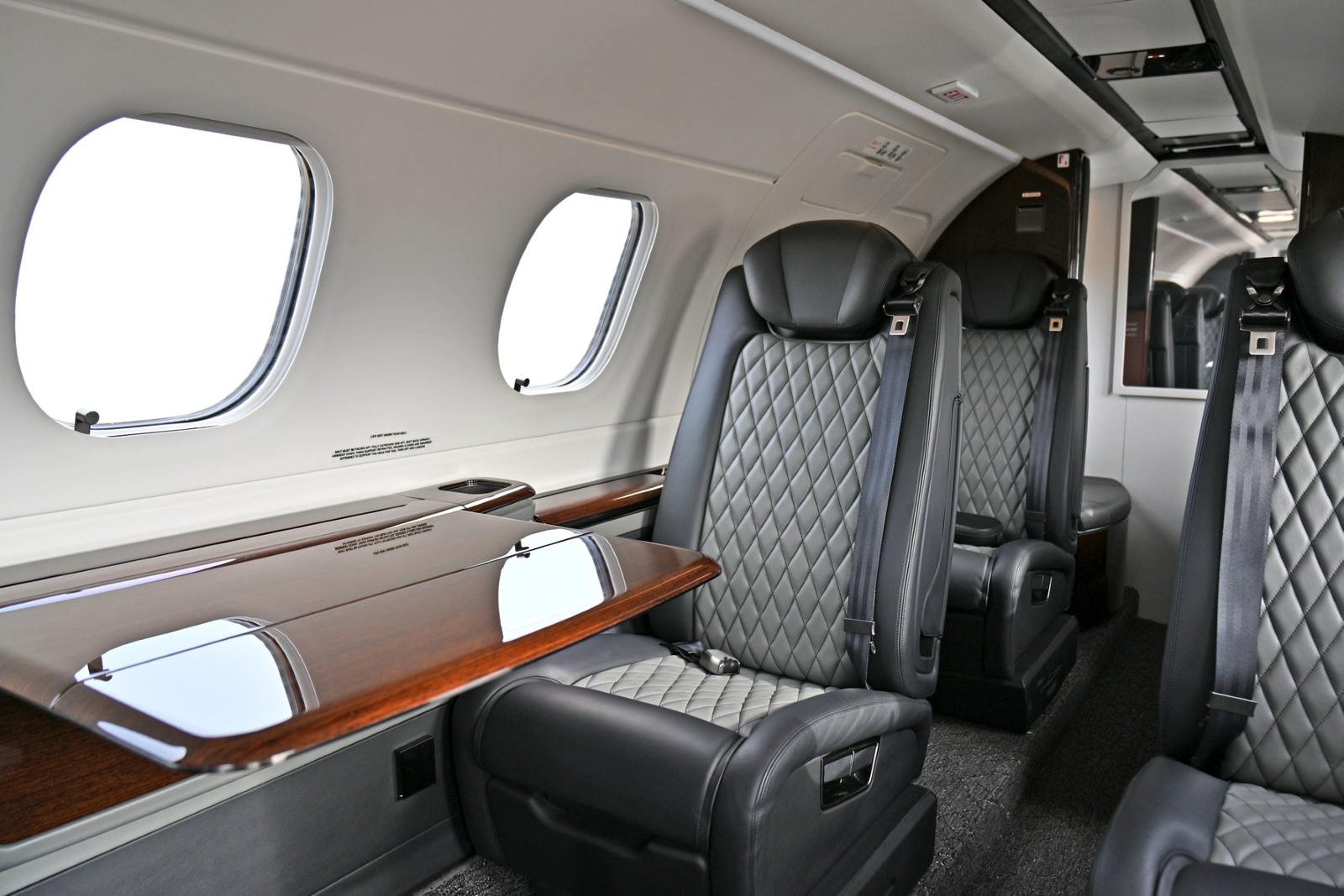 EMBRAER PHENOM 300E 2022