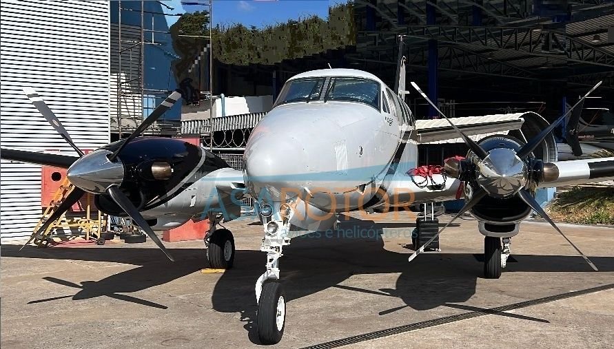 BEECHCRAFT KING AIR C90-1 1982