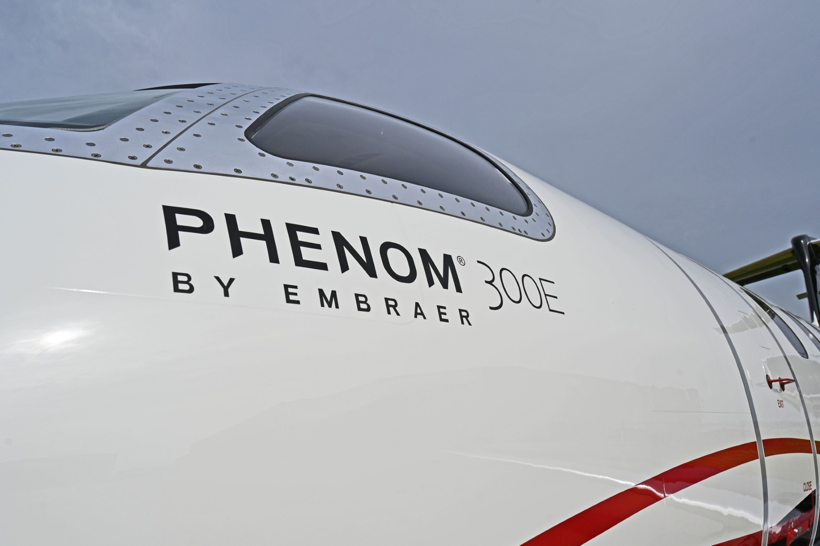 EMBRAER PHENOM 300E 2022