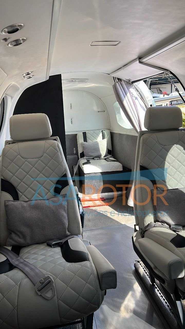 BEECHCRAFT KING AIR C90-1 1982