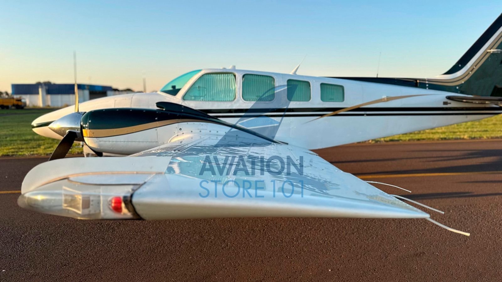BEECHCRAFT BARON 58 1983