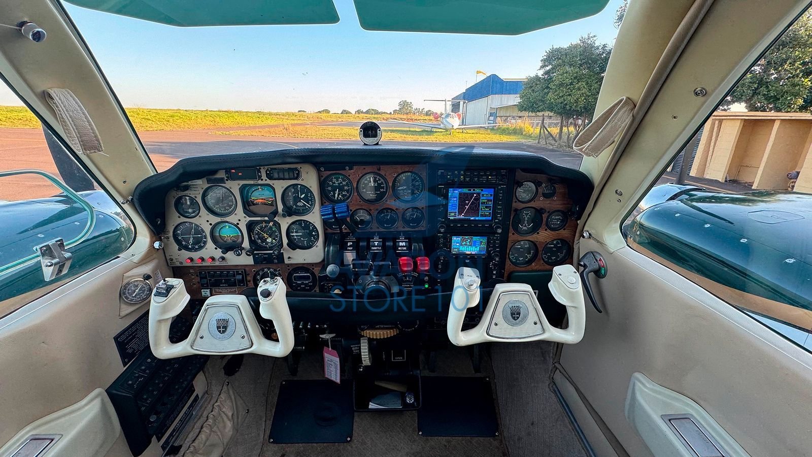 BEECHCRAFT BARON 58 1983