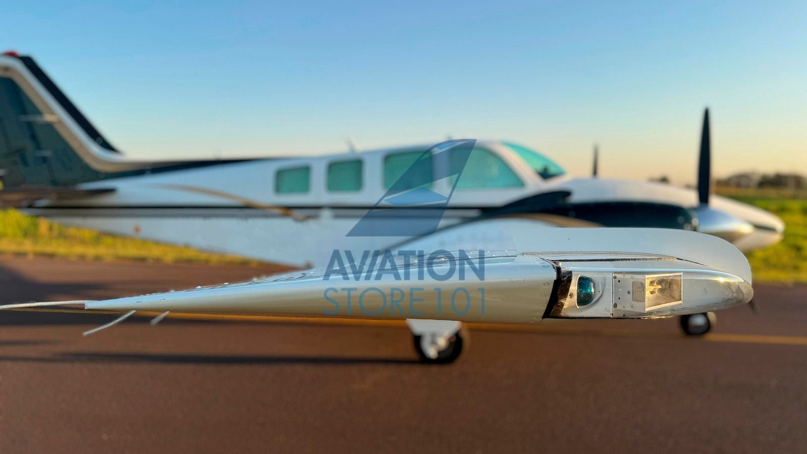 BEECHCRAFT BARON 58 1983