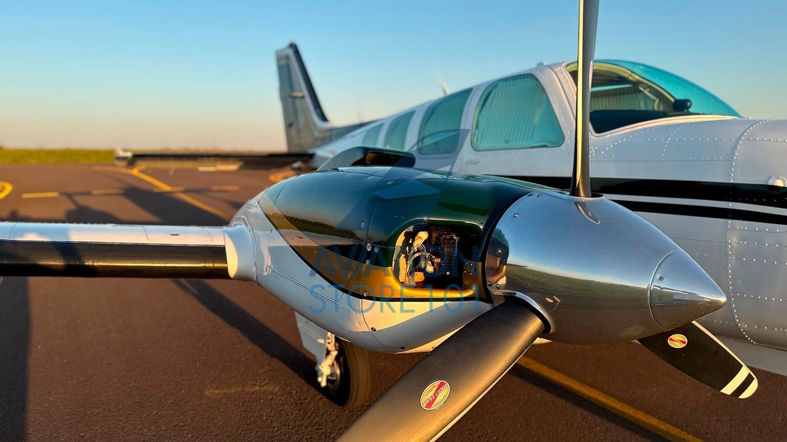 BEECHCRAFT BARON 58 1983