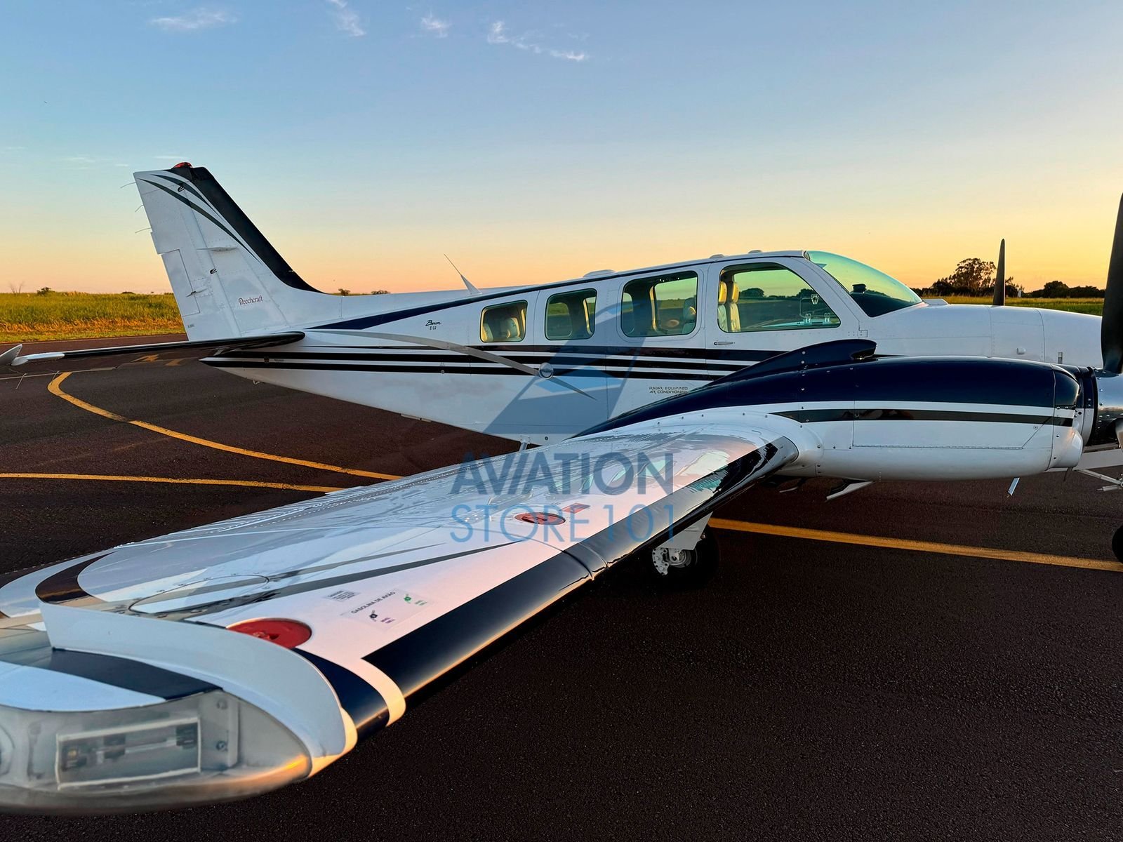 BEECHCRAFT BARON 58 1998