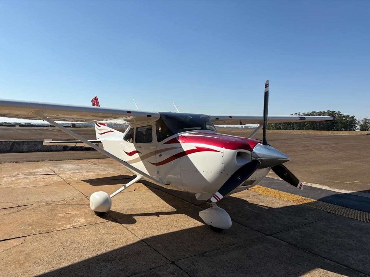 CESSNA SKYLANE 182T 2008