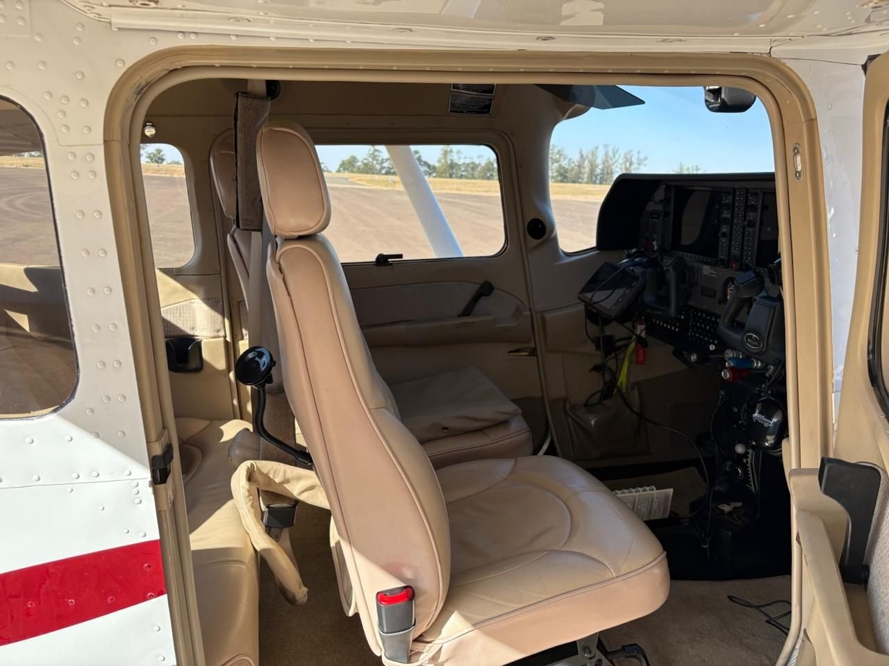 CESSNA SKYLANE 182T 2008