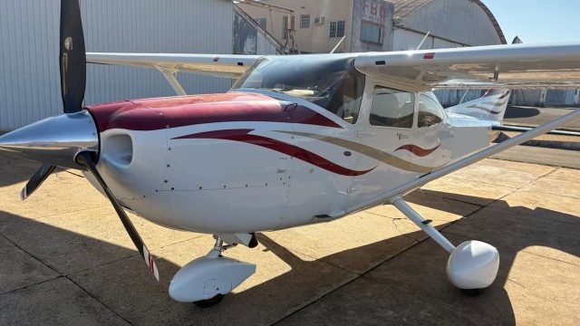 CESSNA SKYLANE 182T 2008