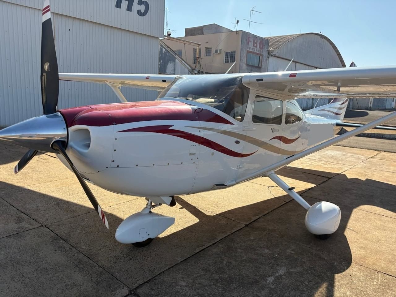 CESSNA SKYLANE 182T 2008