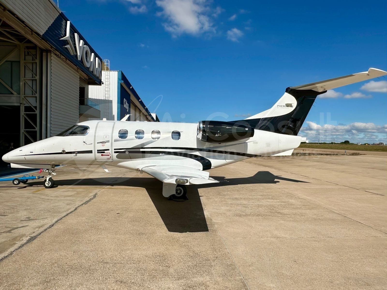 EMBRAER PHENOM 100 2011