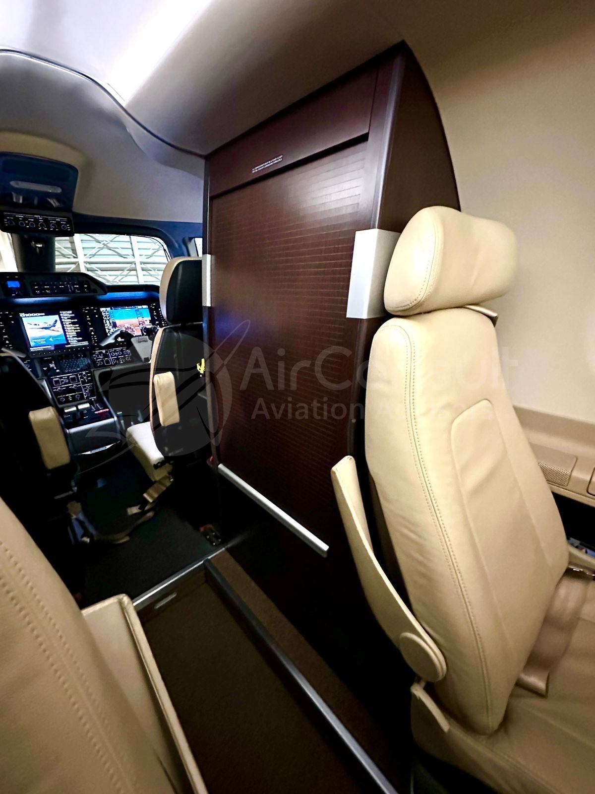 EMBRAER PHENOM 100 2011