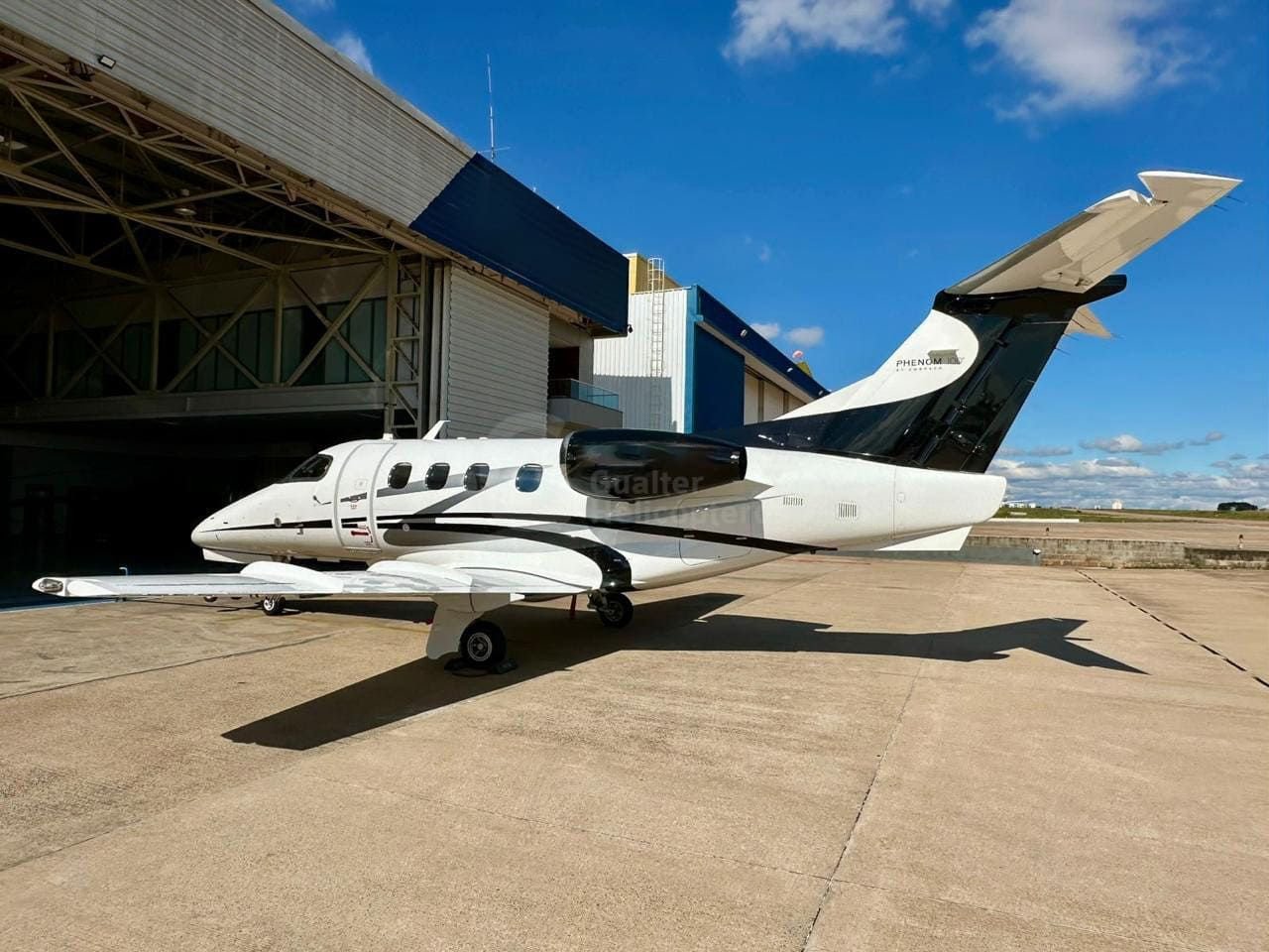 EMBRAER PHENOM 100 2011