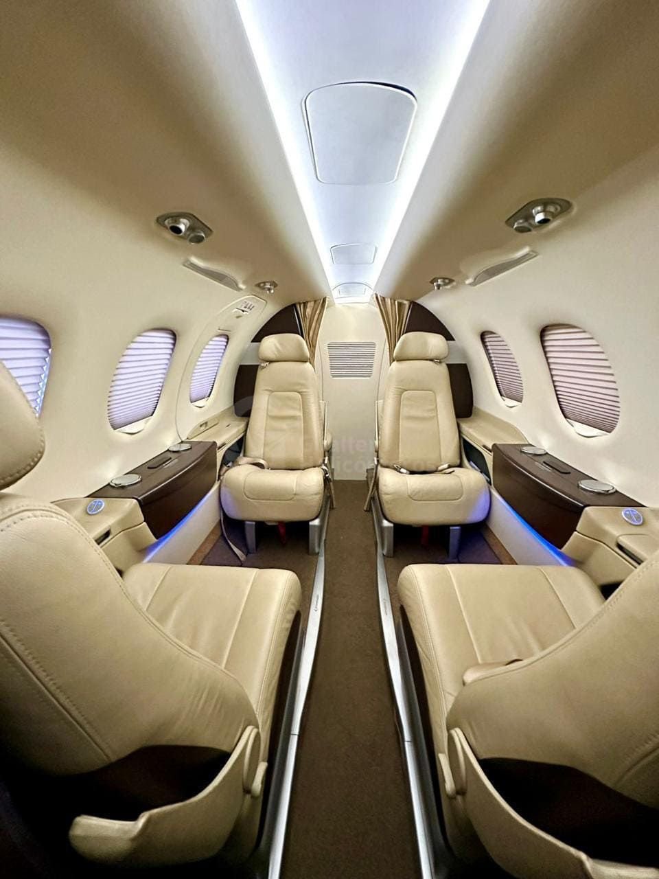 EMBRAER PHENOM 100 2011