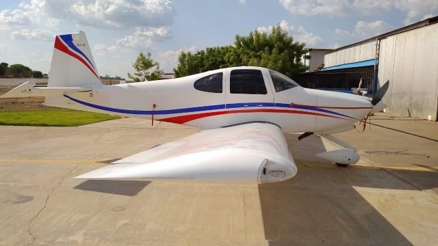 RV-10 FLYER 2011