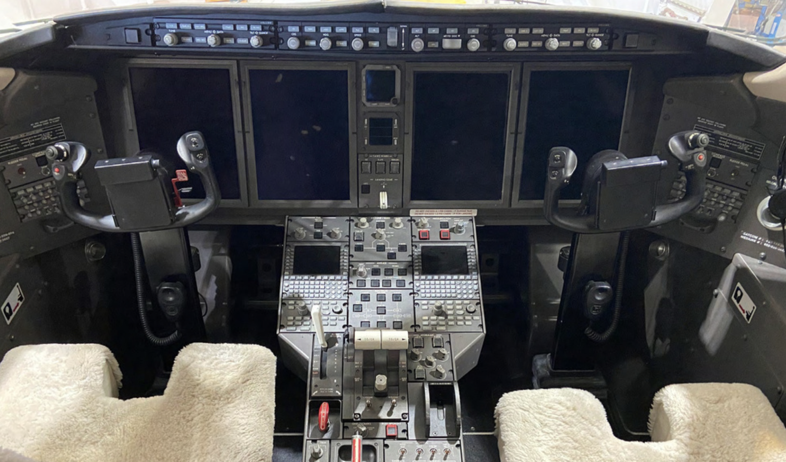BOMBARDIER CHALLENGER 300 2009