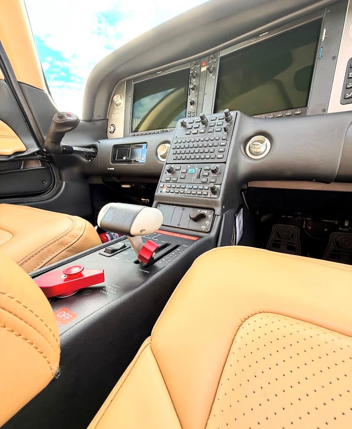 CIRRUS SR22 GTS PLATINUM 2023