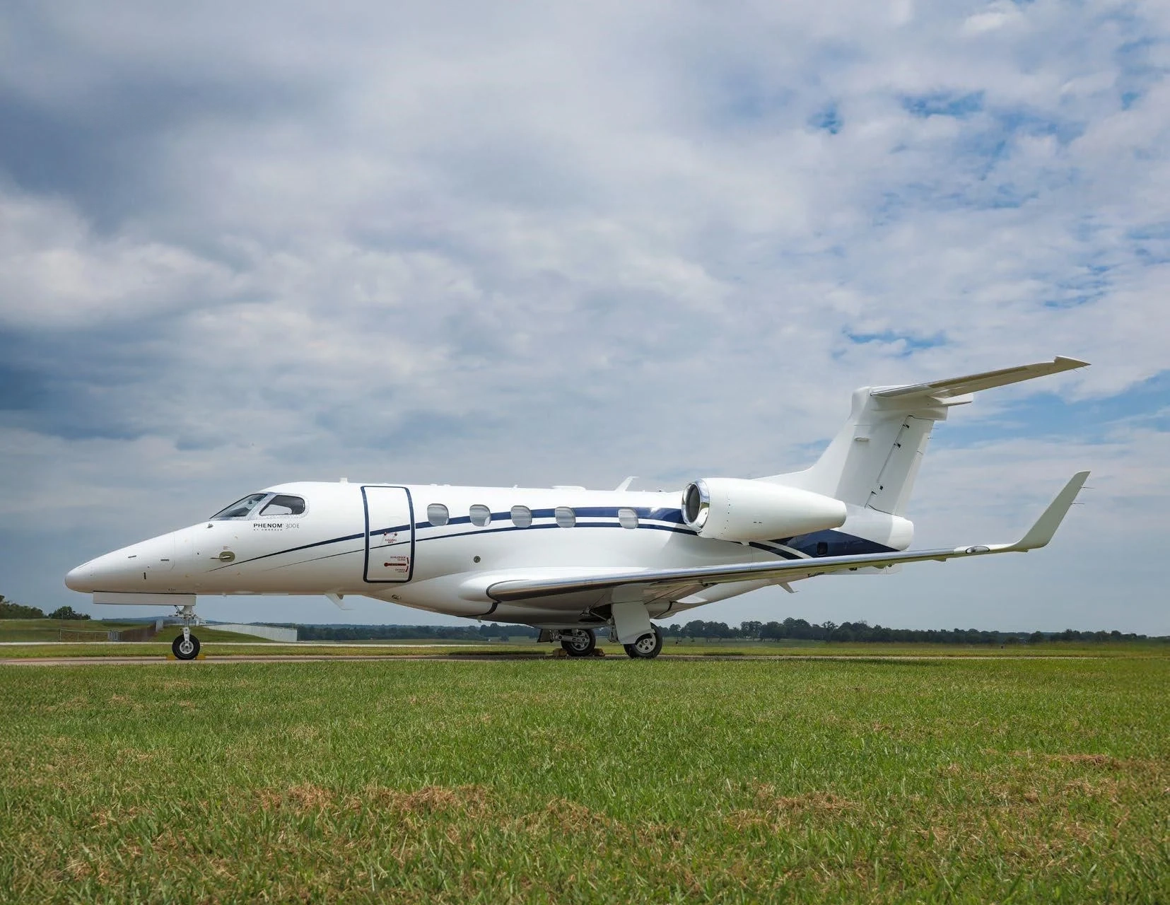PHENOM 300E 2025