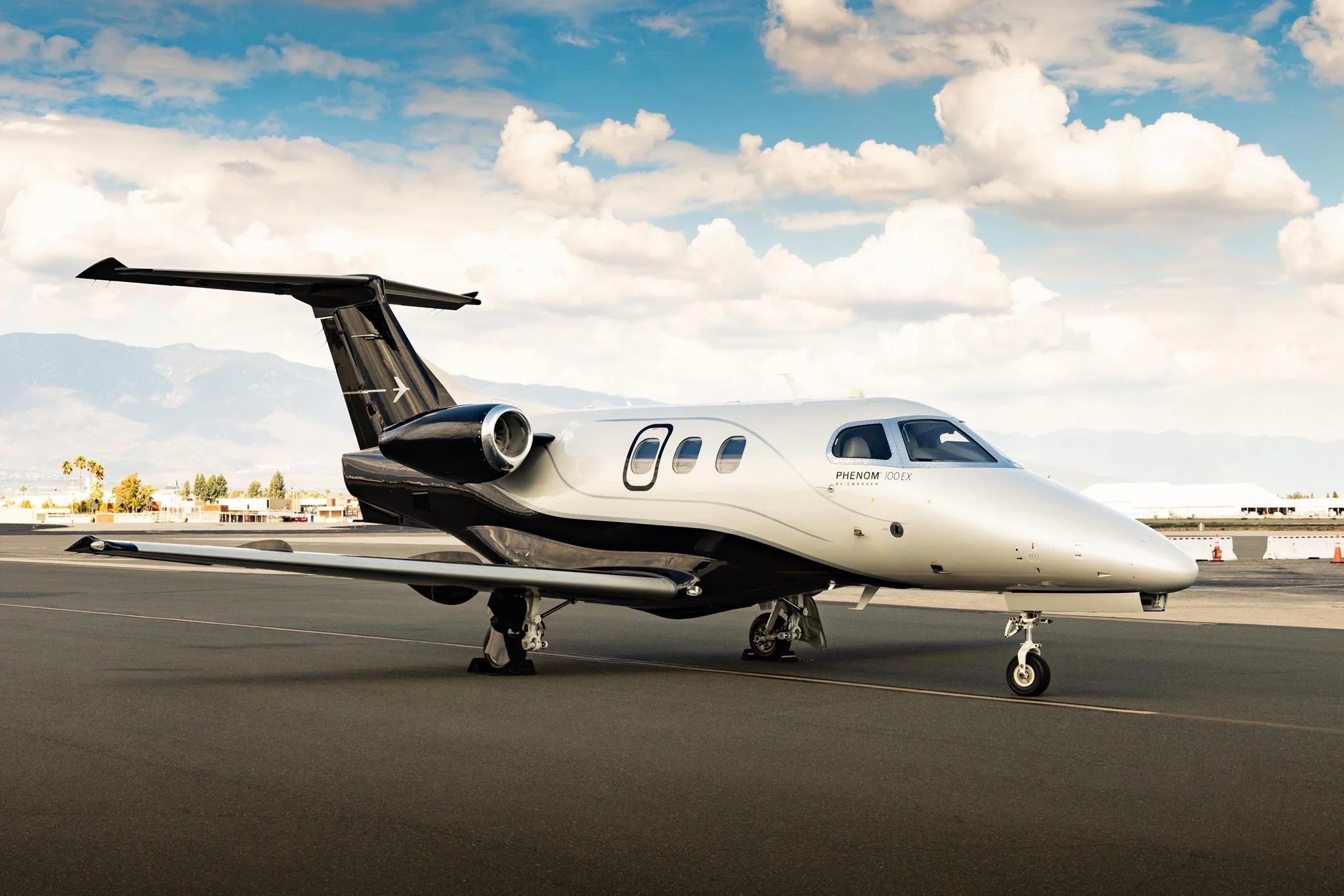 EMBRAER PHENOM 100EX 2024