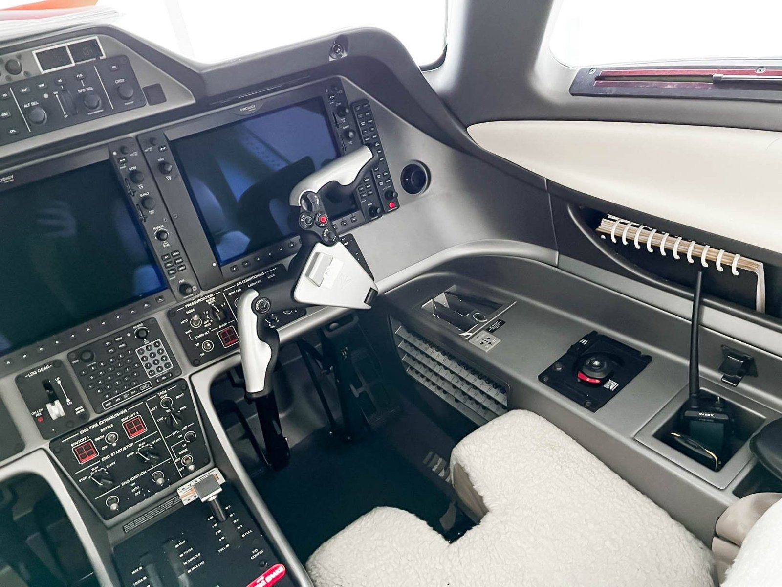 EMBRAER PHENOM 100 2010