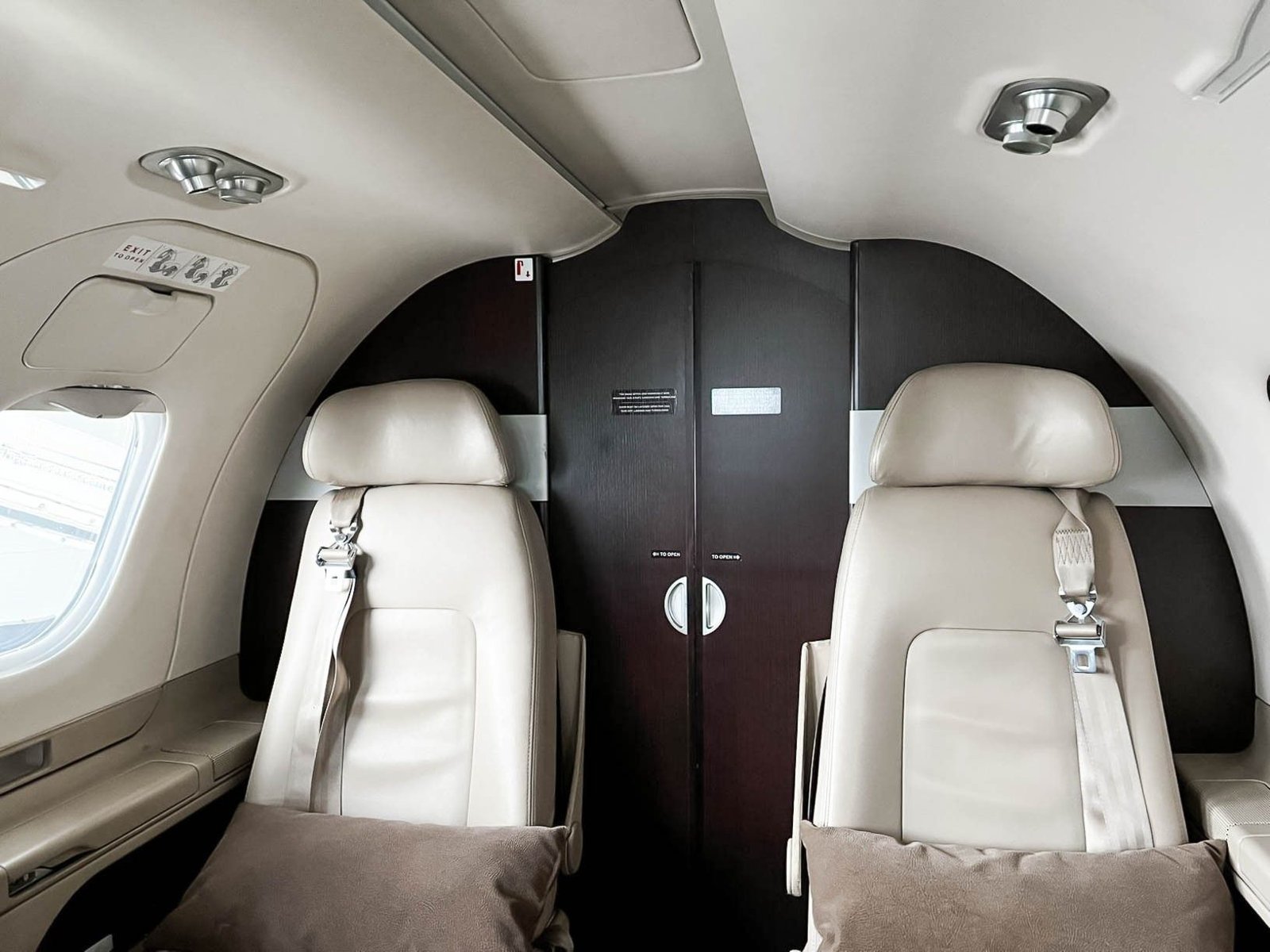 EMBRAER PHENOM 100 2010