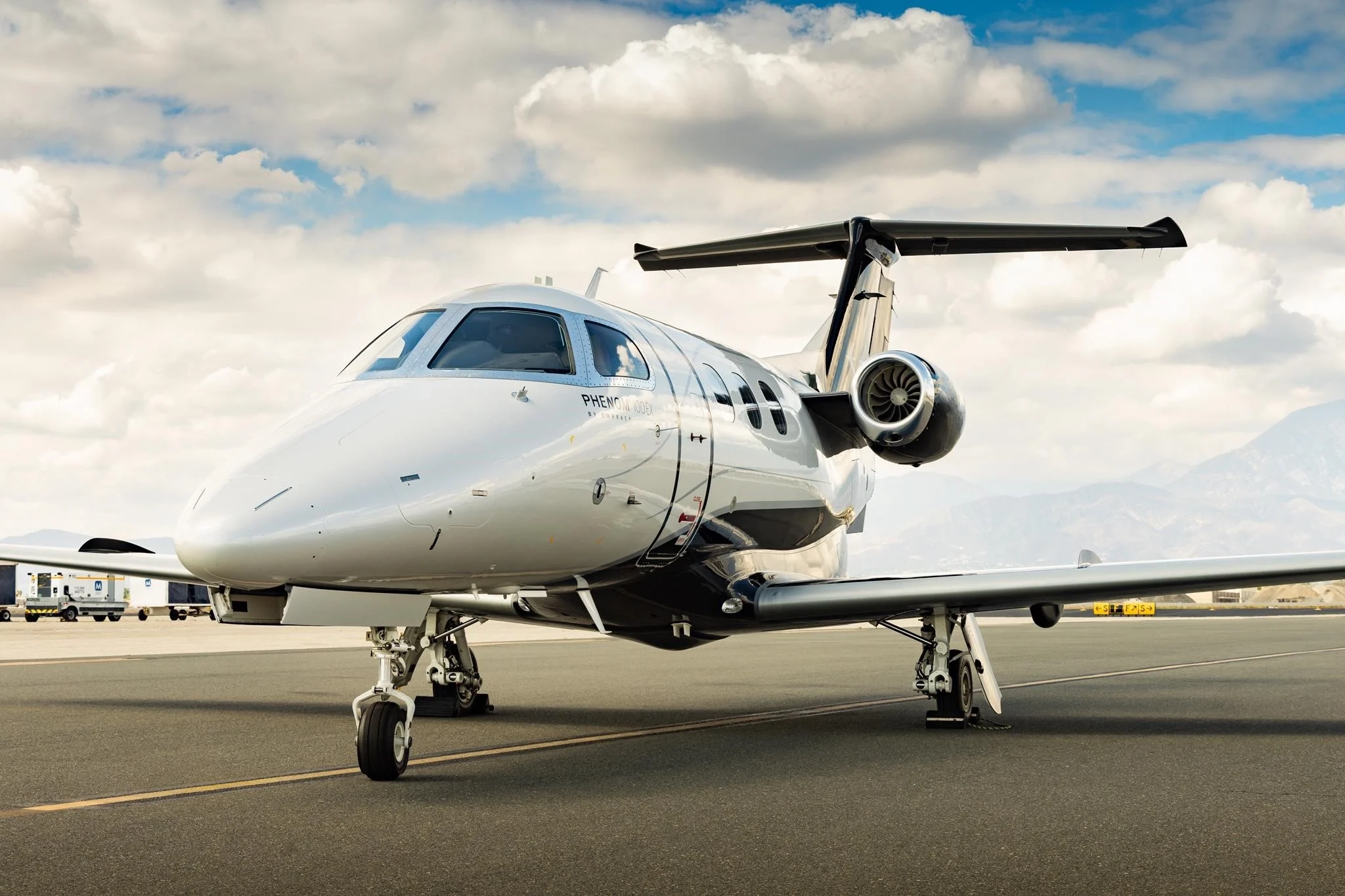 EMBRAER PHENOM 100EX 2024