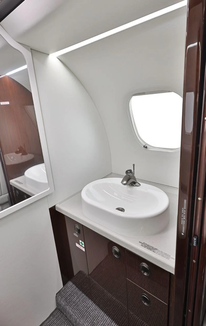 PHENOM 300E 2025