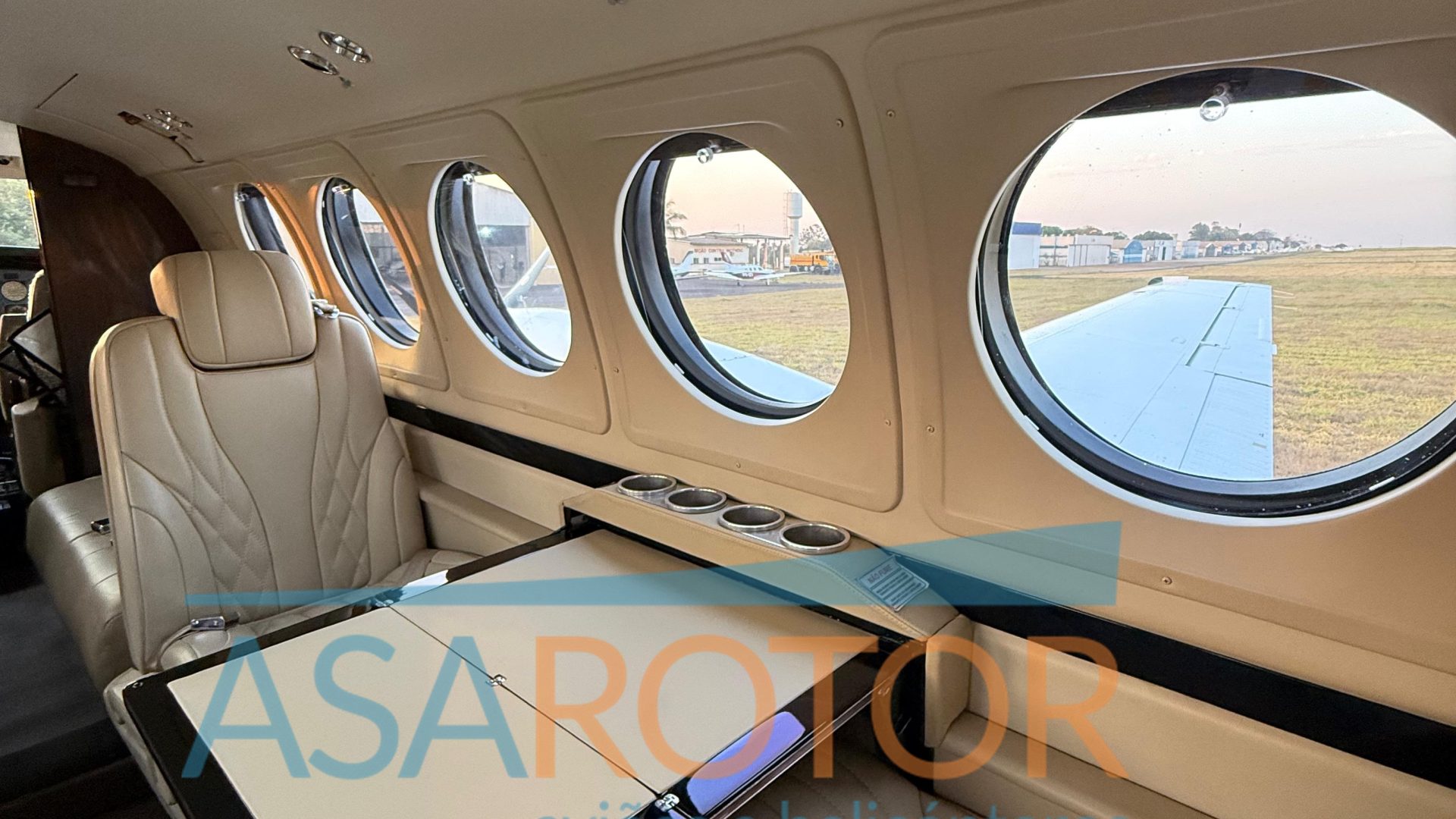 HAWKER BEECHCRAFT SUPER KING AIR B200 1997