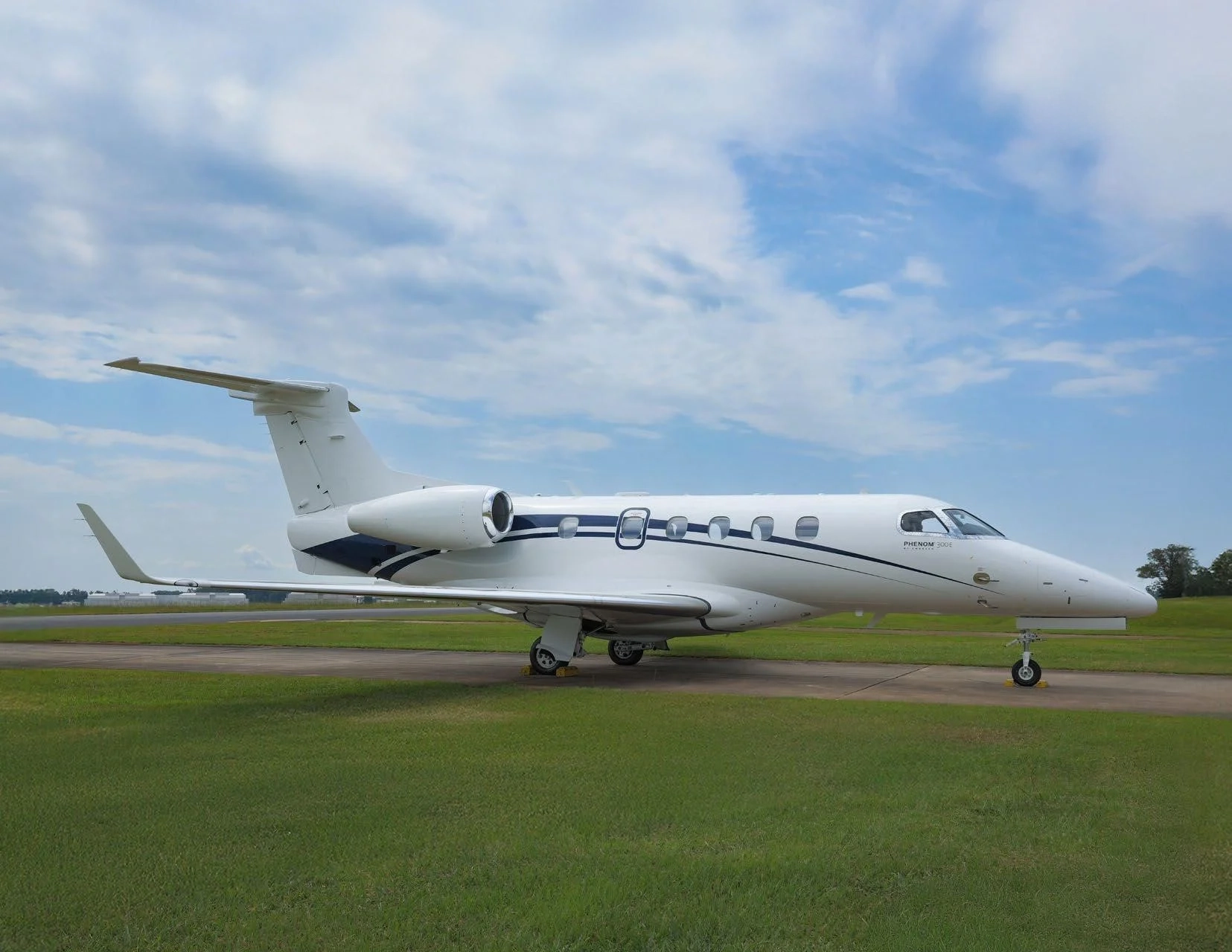 PHENOM 300E 2025