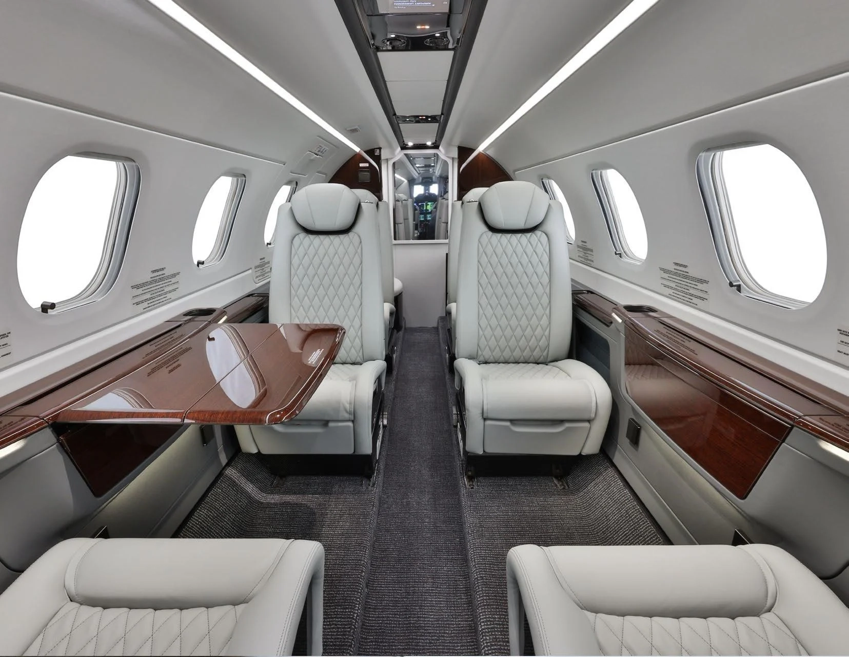 PHENOM 300E 2025
