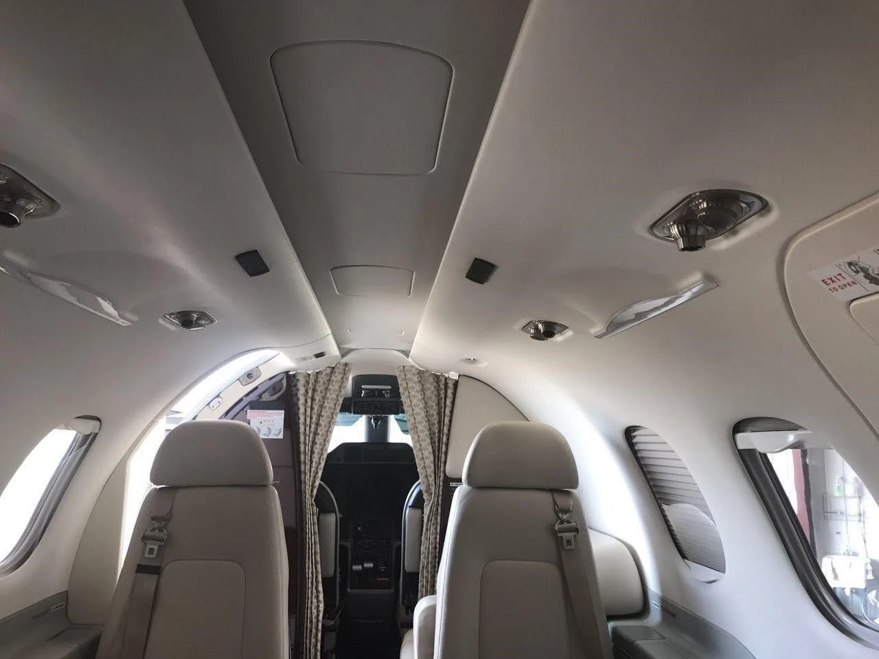 EMBRAER PHENOM 100E 2014