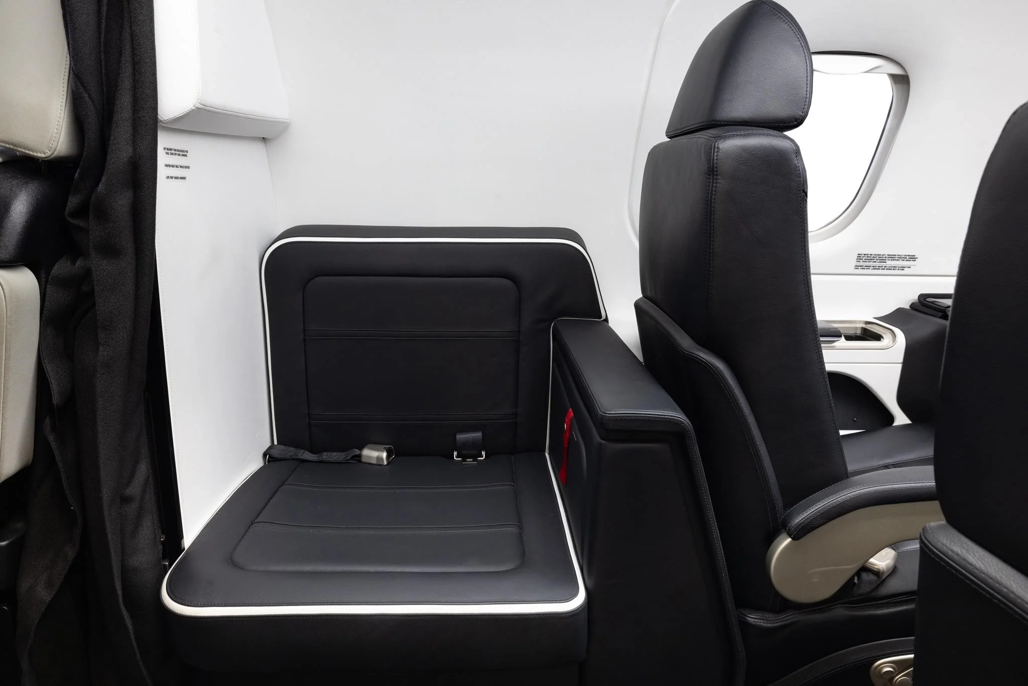 EMBRAER PHENOM 100EX 2024