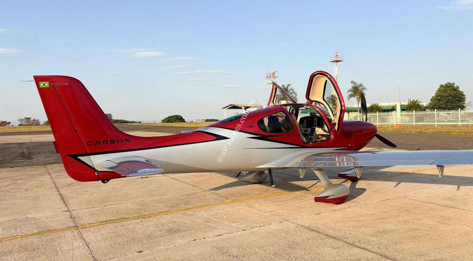 CIRRUS SR22 G6 GTS 2022
