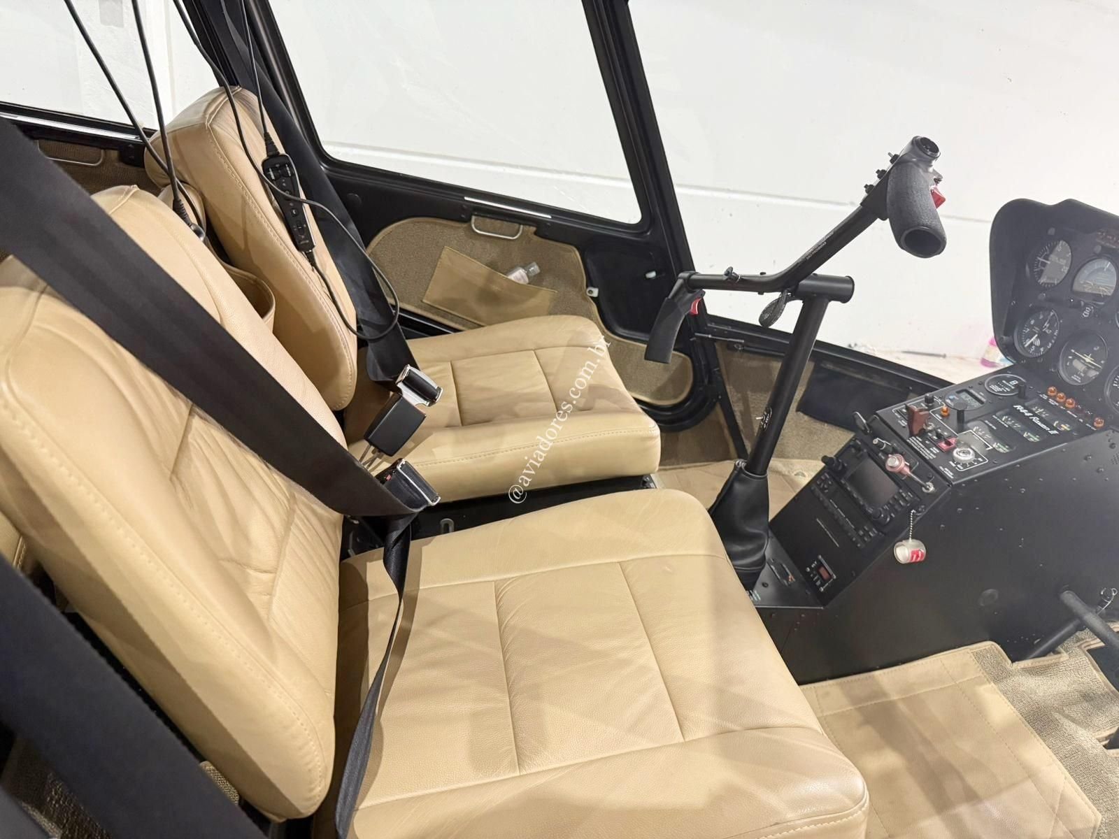 ROBINSON R44 RAVEN II 2011
