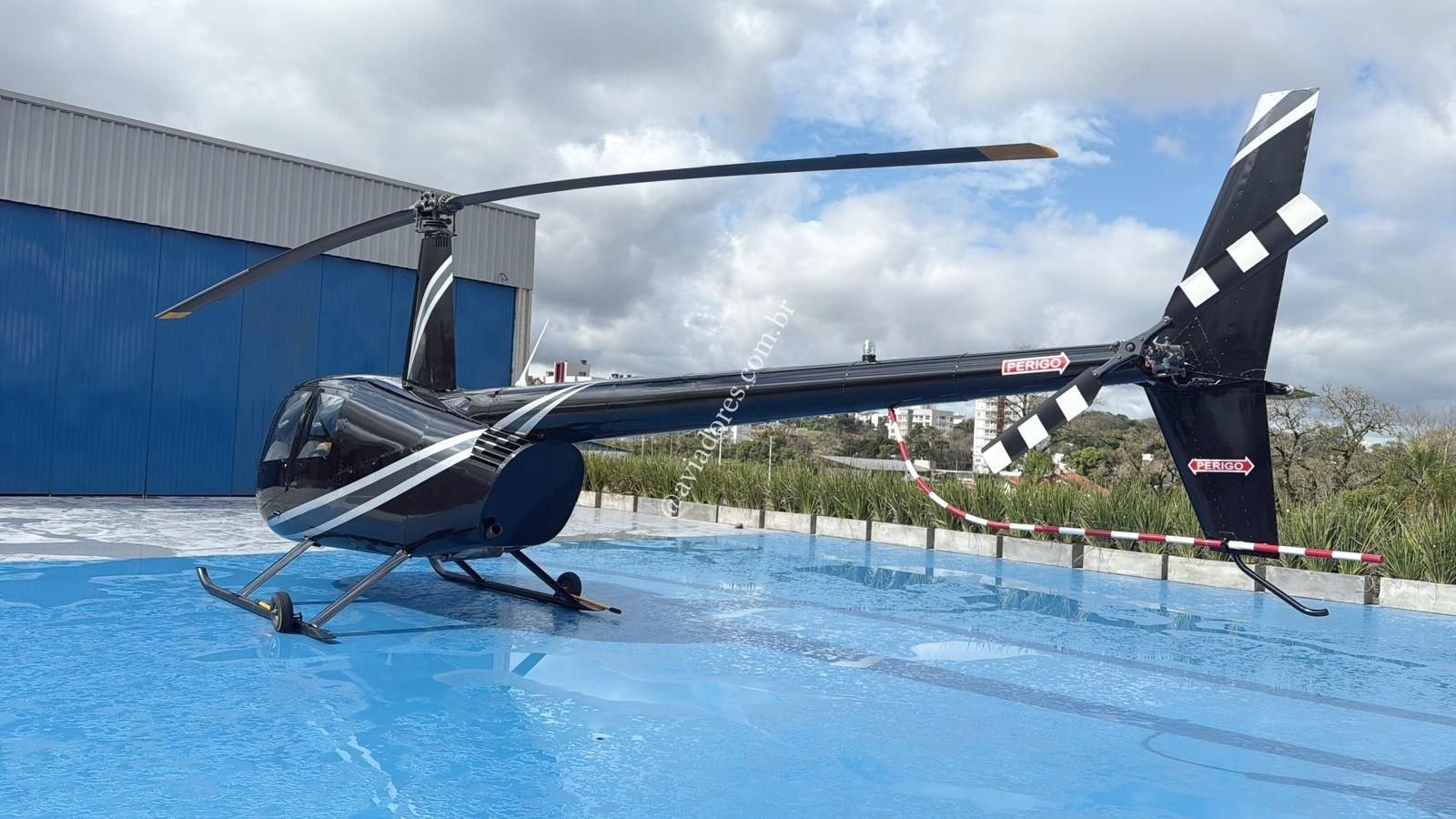 ROBINSON R44 RAVEN II 2011