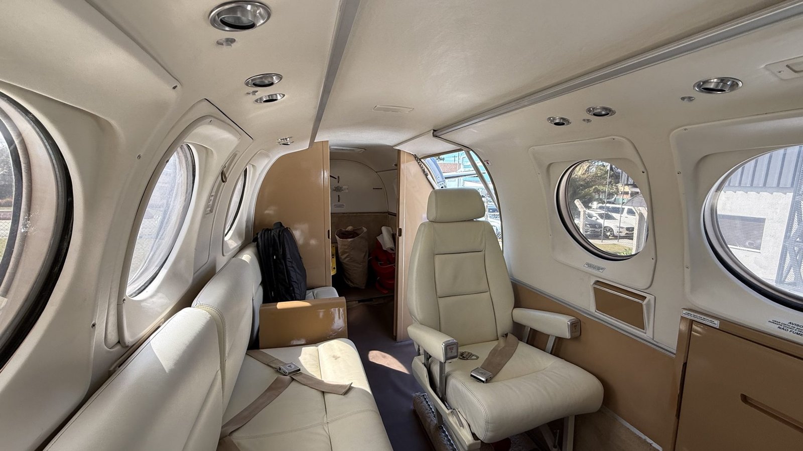 KING AIR C90 1978