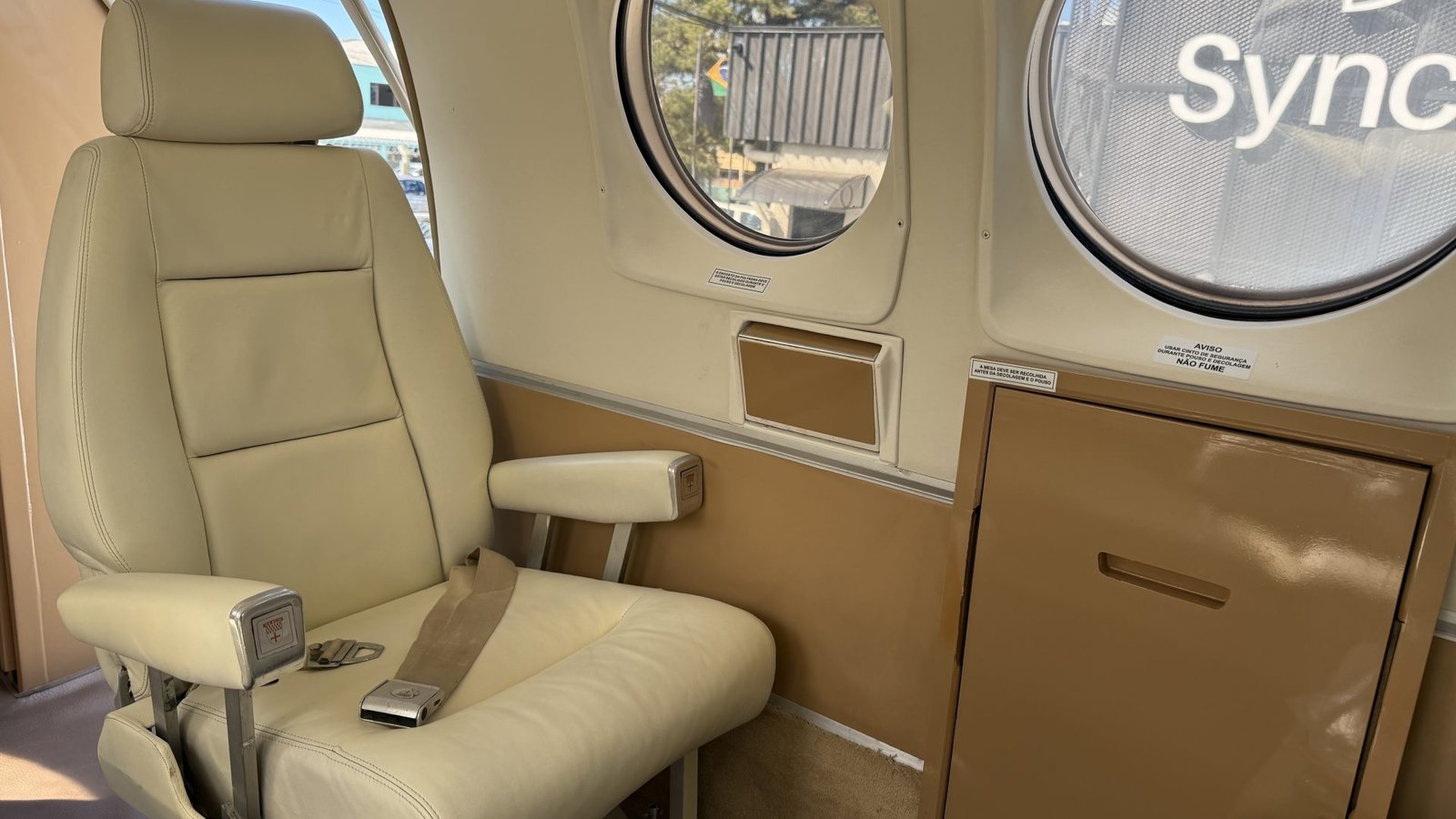 KING AIR C90 1978