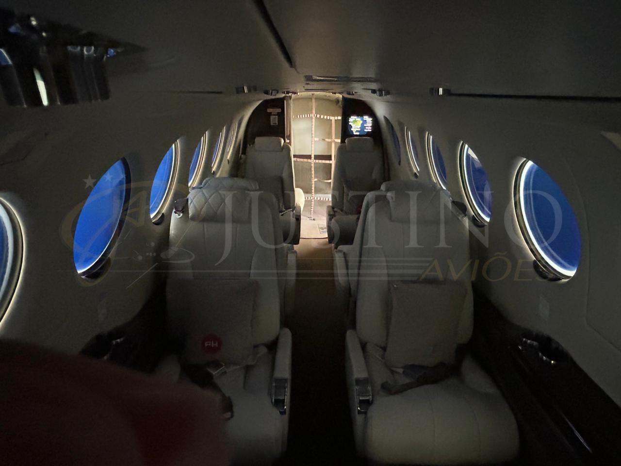 BEECHCRAFT KING AIR 350i 2016