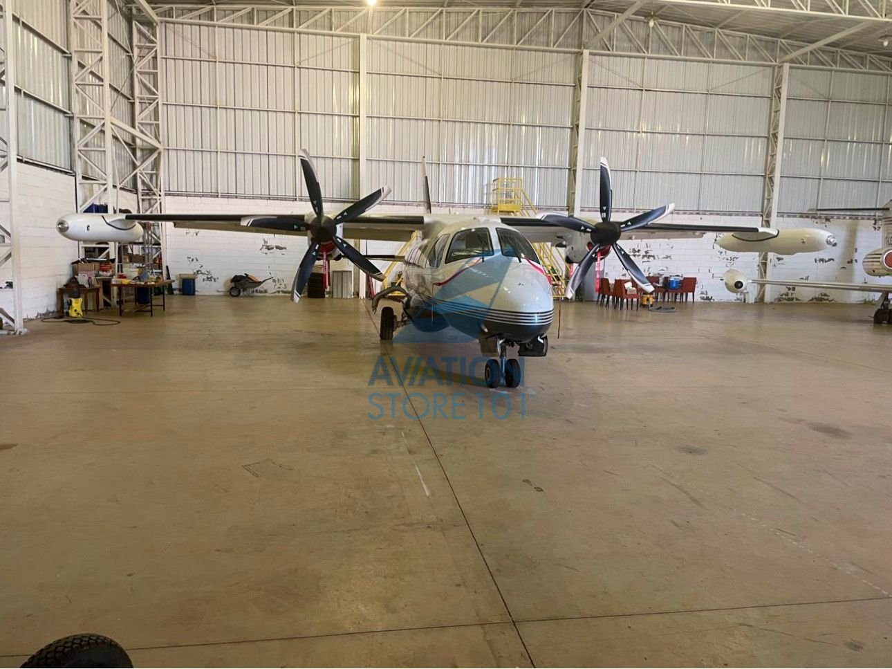 MITSUBISHI MU-2B-60 1983