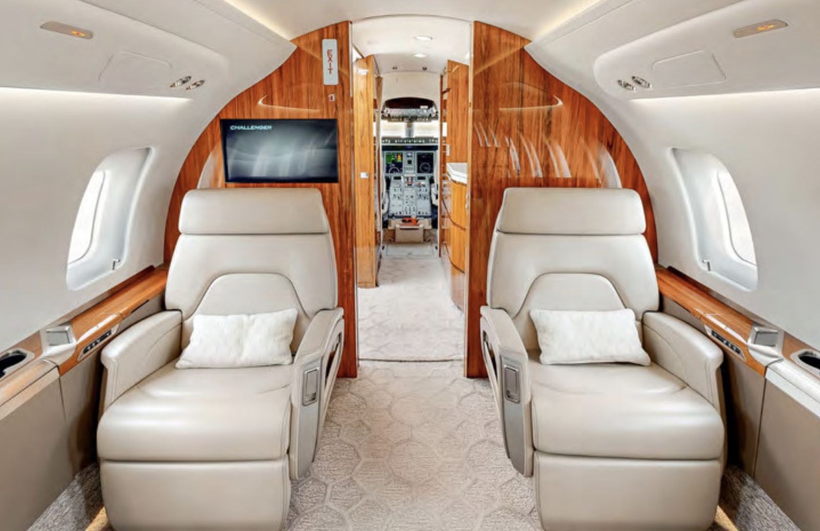 BOMBARDIER CHALLENGER 650 2018