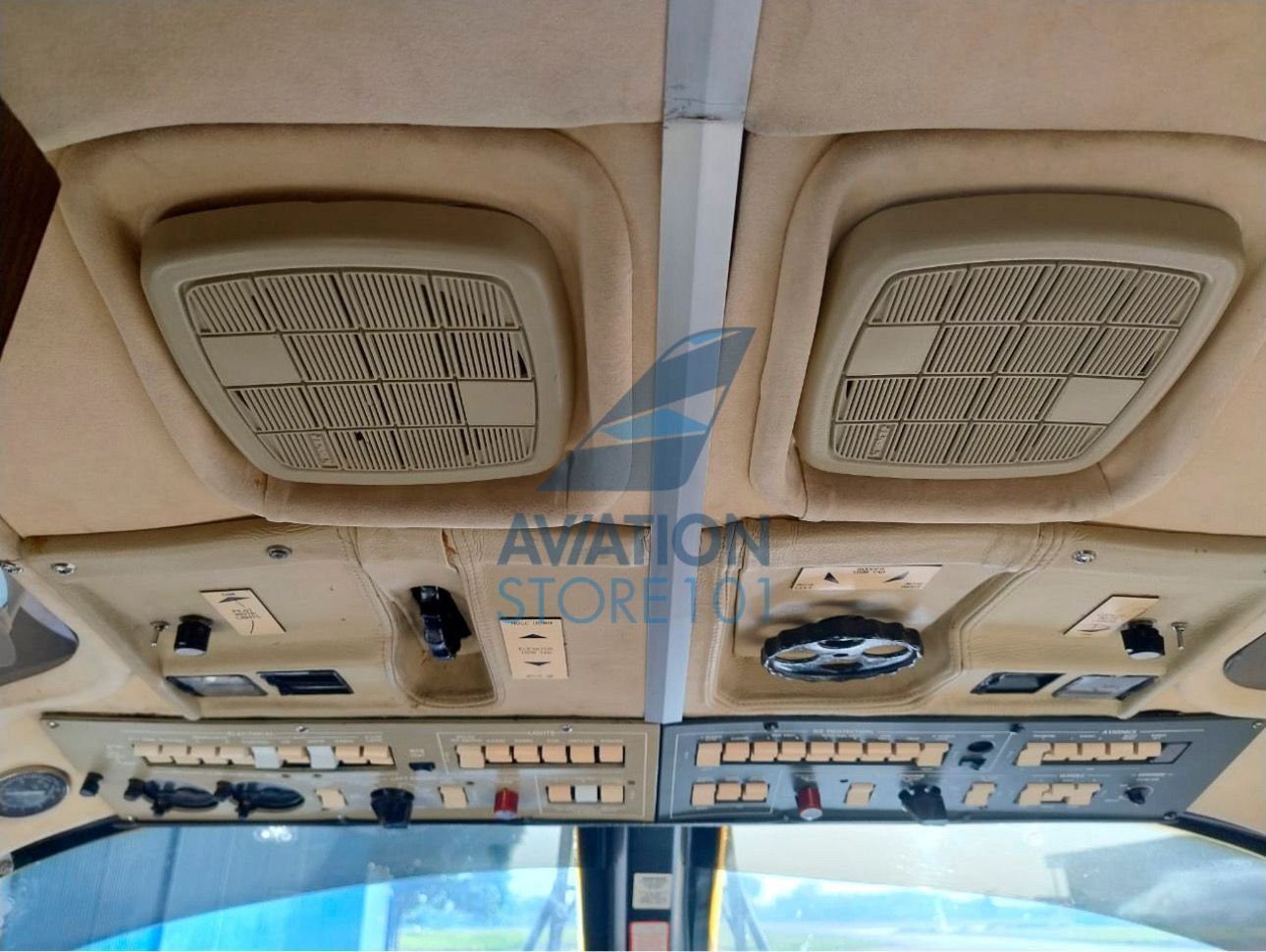 TWIN COMMANDER 690B 1977