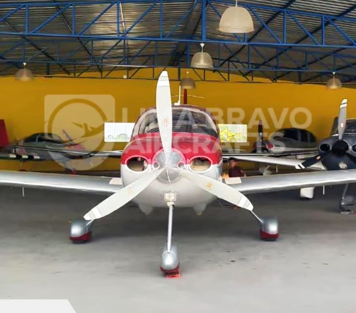 CIRRUS SR22 GTS 2009