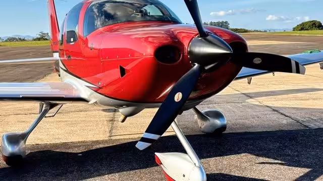 CIRRUS SR22 G6 2022