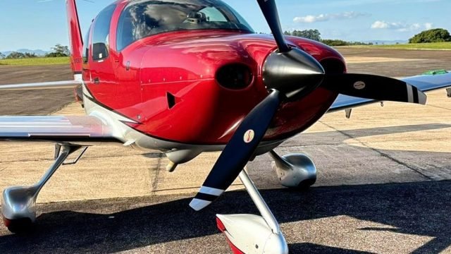 CIRRUS SR22 G6 2022
