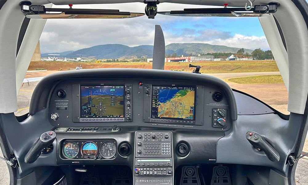 CIRRUS SR22 2010