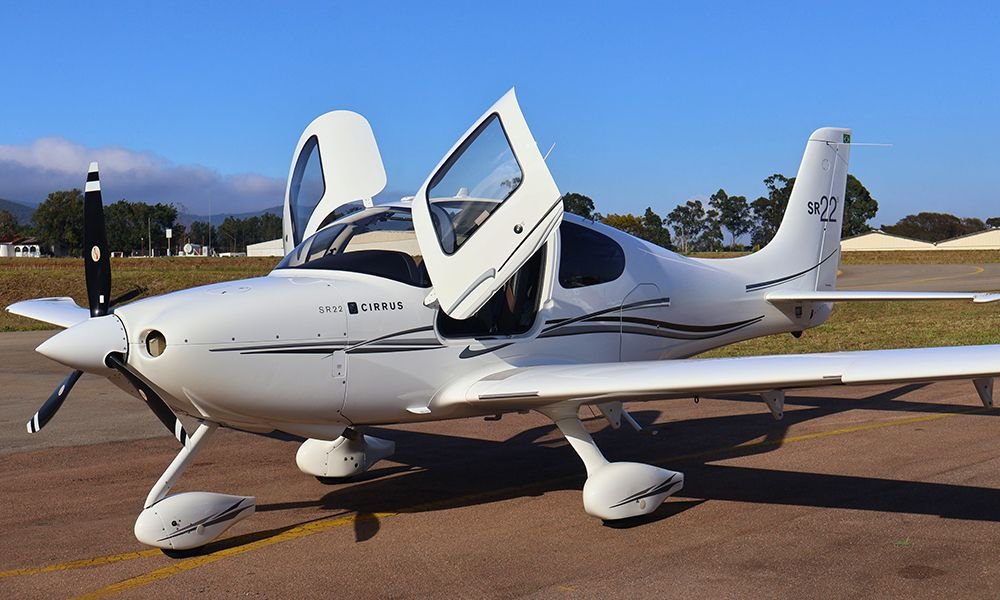 CIRRUS SR22 2010