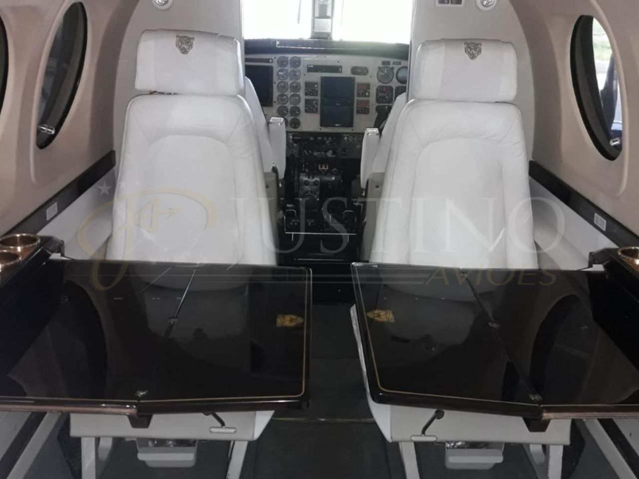 KING AIR C90B JAGUAR EDITION 1998