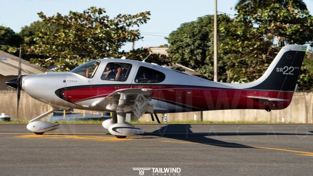 CIRRUS SR22 GTS 2013