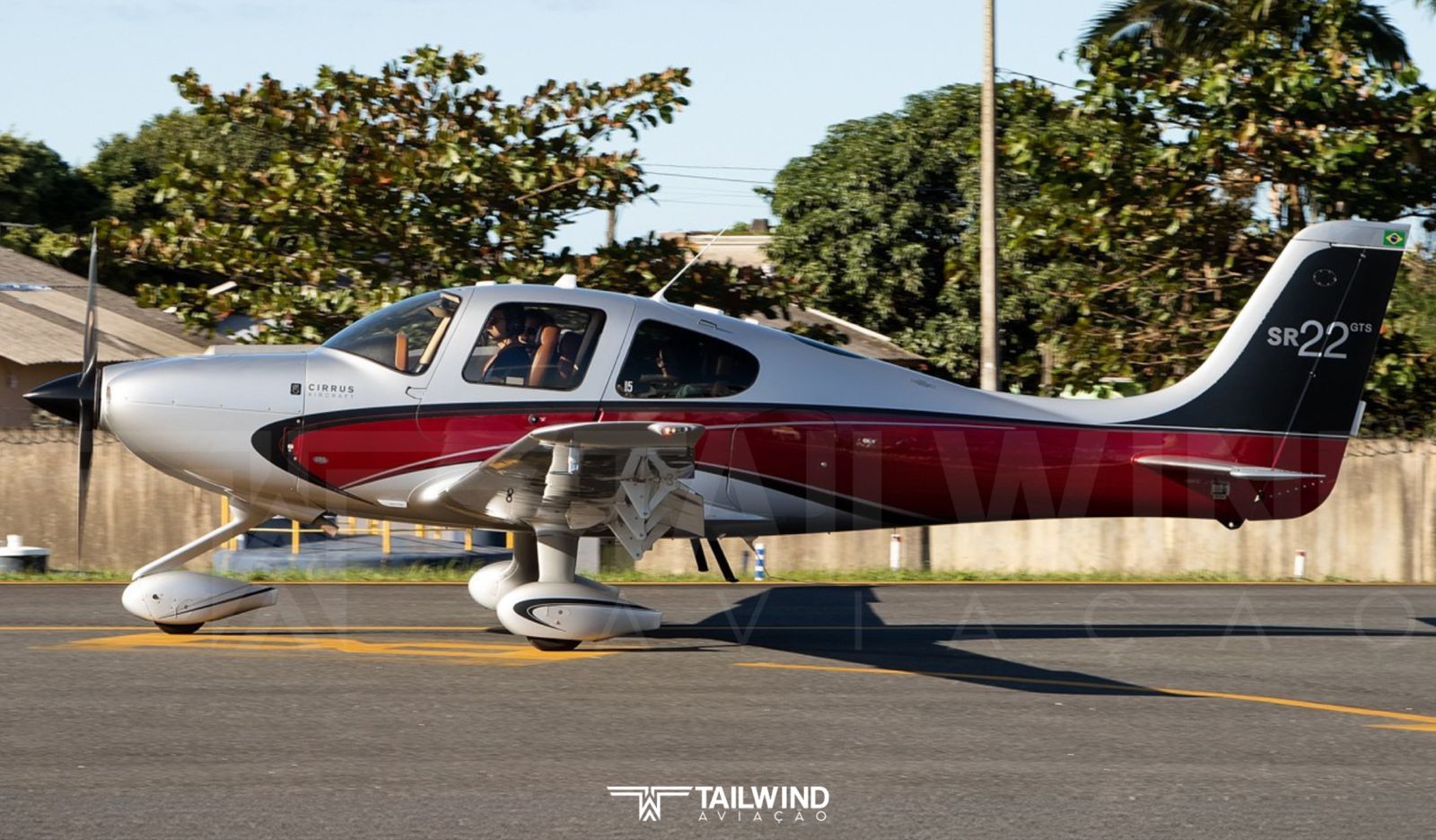 CIRRUS SR22 GTS 2013